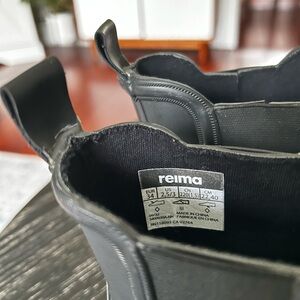 Reima kids rain boots size 2.5/3